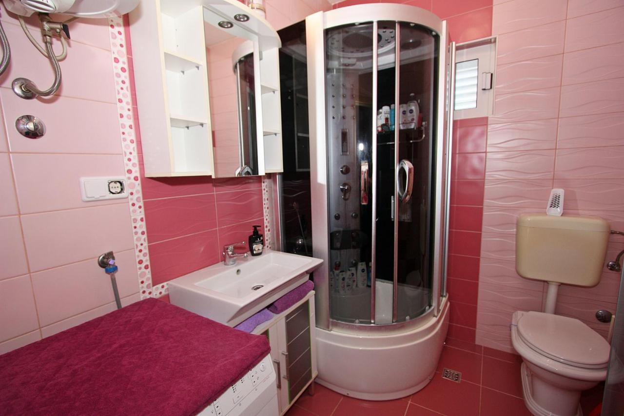 Apartment Petra Supetar Buitenkant foto
